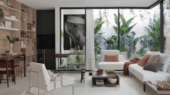 Luz natural: deixe o sol enaltecer sua arte e ambiente